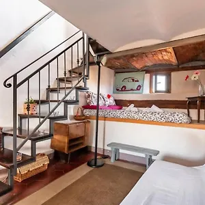 Apartment Romantico Attichino Con Terrazzo Vista Duomo !!, Florence