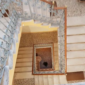 residenza-emilia.hotelinveneto.com/